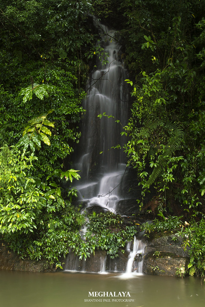 Overflowing waterfall